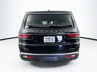 Jeep Wagoneer 2022 4x4 Series III Carbide 4dr SUV