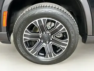 Jeep Wagoneer 2022 4x4 Series III Carbide 4dr SUV