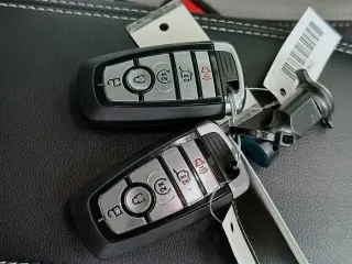 Ford Escape Plug-In Hybrid 2025 PHEV 4dr SUV