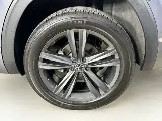 Volkswagen Atlas 2021 V6 SE R-Line 4dr SUV w/Technology (midyear release)