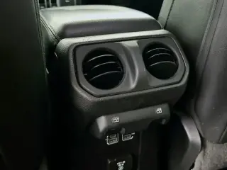 Jeep Wrangler Unlimited 2018 4x4 Moab 4dr SUV (midyear release)