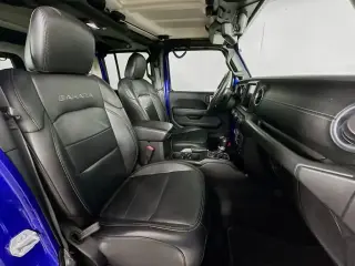 Jeep Wrangler Unlimited 2018 4x4 Moab 4dr SUV (midyear release)