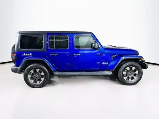 Jeep Wrangler Unlimited 2018 4x4 Moab 4dr SUV (midyear release)