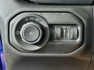 Jeep Wrangler Unlimited 2018 4x4 Moab 4dr SUV (midyear release)