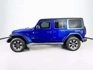 Jeep Wrangler Unlimited 2018 4x4 Moab 4dr SUV (midyear release)