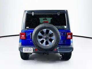 Jeep Wrangler Unlimited 2018 4x4 Moab 4dr SUV (midyear release)