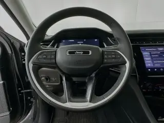 Jeep Grand Cherokee L 2022 4x4 Laredo 4dr SUV