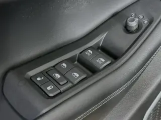 Jeep Grand Cherokee L 2022 4x4 Laredo 4dr SUV