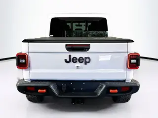 Jeep Gladiator 2023 4x4 Mojave 4dr Crew Cab 5.0 ft. SB