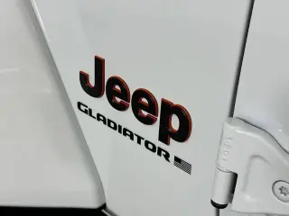 Jeep Gladiator 2023 4x4 Mojave 4dr Crew Cab 5.0 ft. SB