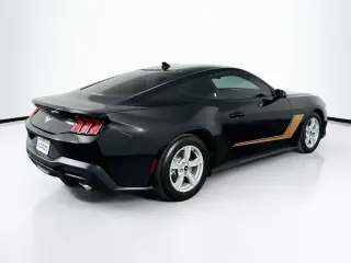 Ford Mustang 2024 EcoBoost 2dr Fastback