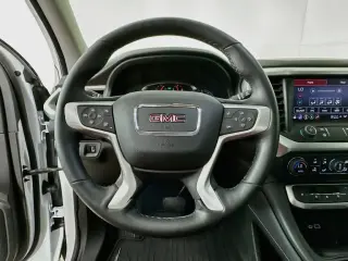 GMC Acadia 2023 4x4 SLT 4dr SUV