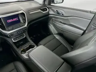 GMC Acadia 2021 4x4 SLT 4dr SUV