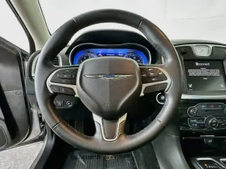 Chrysler 300 2015 Limited 4dr Sedan