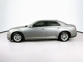 Chrysler 300 2015 Limited 4dr Sedan