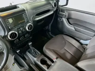 Jeep Wrangler 2014 4x4 Sahara 2dr SUV