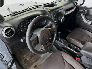 Jeep Wrangler 2014 4x4 Sahara 2dr SUV