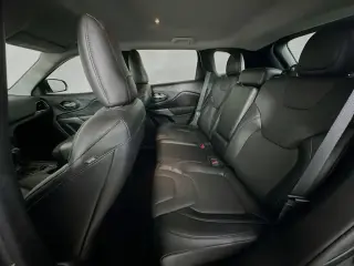 Jeep Cherokee 2021 Latitude Lux 4dr SUV