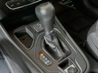 Jeep Cherokee 2021 Latitude Lux 4dr SUV