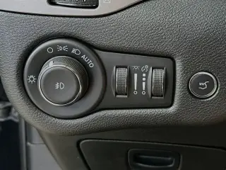 Jeep Cherokee 2021 Latitude Lux 4dr SUV