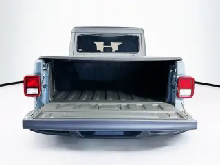Jeep Gladiator 2025 4x4 Big Bear 4dr Crew Cab 5.0 ft. SB
