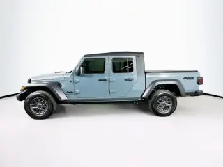 Jeep Gladiator 2025 4x4 Big Bear 4dr Crew Cab 5.0 ft. SB