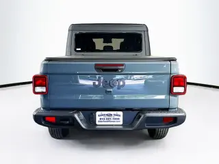 Jeep Gladiator 2025 4x4 Big Bear 4dr Crew Cab 5.0 ft. SB