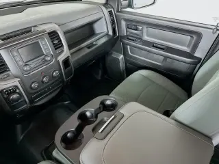 Ram 1500 2018 4x2 Express 4dr Crew Cab 5.5 ft. SB Pickup