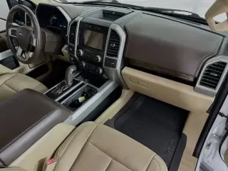 Ford F-150 2018 4x4 Platinum 4dr SuperCrew 5.5 ft. SB