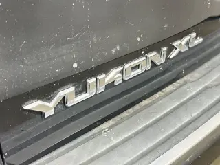 GMC Yukon XL 2016 4x2 Denali 4dr SUV