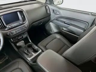 GMC Canyon 2021 4x4 AT4 4dr Crew Cab 5 ft. SB (Cloth)