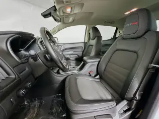 GMC Canyon 2021 4x4 AT4 4dr Crew Cab 5 ft. SB (Cloth)