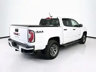 GMC Canyon 2021 4x4 AT4 4dr Crew Cab 5 ft. SB (Cloth)