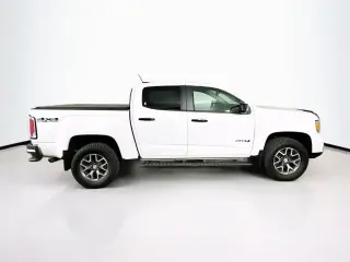 GMC Canyon 2021 4x4 AT4 4dr Crew Cab 5 ft. SB (Cloth)