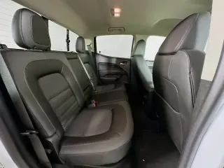 GMC Canyon 2021 4x4 AT4 4dr Crew Cab 5 ft. SB (Cloth)