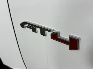 GMC Canyon 2021 4x4 AT4 4dr Crew Cab 5 ft. SB (Cloth)