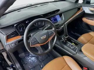 Cadillac XT5 2022 Premium Luxury 4dr SUV