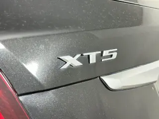 Cadillac XT5 2022 Premium Luxury 4dr SUV