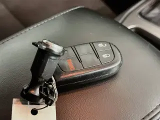 Jeep Grand Cherokee 2019 4x2 Laredo 4dr SUV