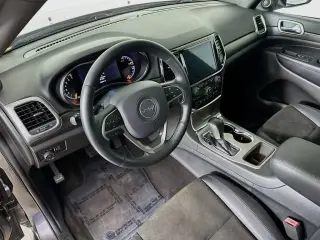 Jeep Grand Cherokee 2019 4x2 Laredo 4dr SUV