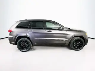 Jeep Grand Cherokee 2019 4x2 Laredo 4dr SUV