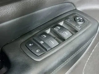 Jeep Grand Cherokee 2019 4x2 Laredo 4dr SUV