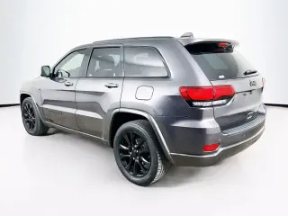 Jeep Grand Cherokee 2019 4x2 Laredo 4dr SUV