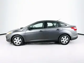 Ford Focus 2013 S 4dr Sedan