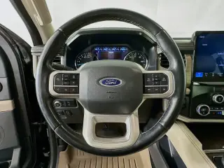 Ford Expedition MAX 2022 4x4 Limited 4dr SUV