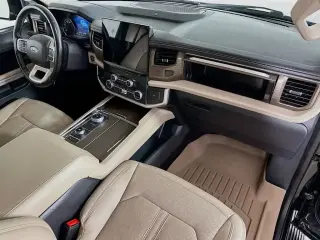 Ford Expedition MAX 2022 4x4 Limited 4dr SUV