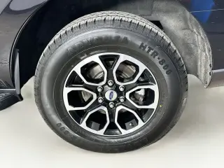 Ford Expedition 2024 4x2 XLT 4dr SUV