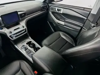 Ford Explorer 2023 AWD XLT 4dr SUV