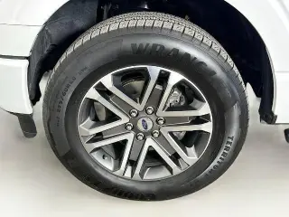 Ford F-150 2021 4x4 XL 4dr SuperCrew 5.5 ft. SB