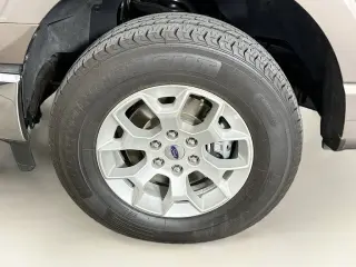 Ford F-150 2023 4x4 XL 4dr SuperCrew 6.5 ft. SB